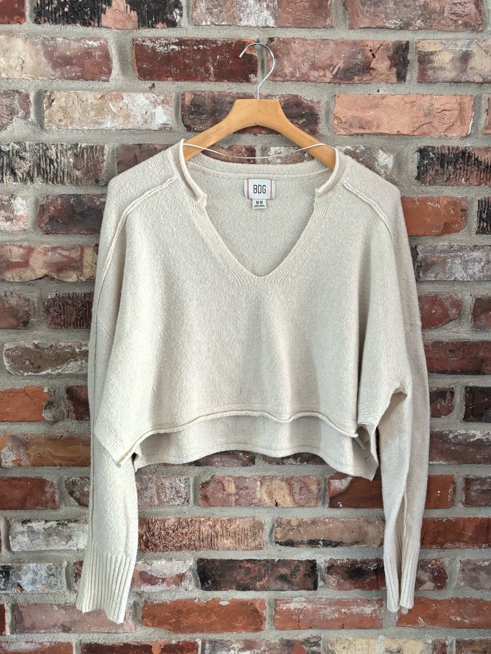 Urban Outfitters BDG White Crop V Neck Sweater Top, M